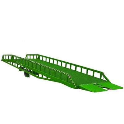 0.6m Mechanical Hydraulic Mobile Dock Ramp with Outriggers , 6000Kg