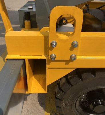 1000Kg Mobile Scissor Lift 6m Hydraulic Lift Platform Man Lift For Aerial Work